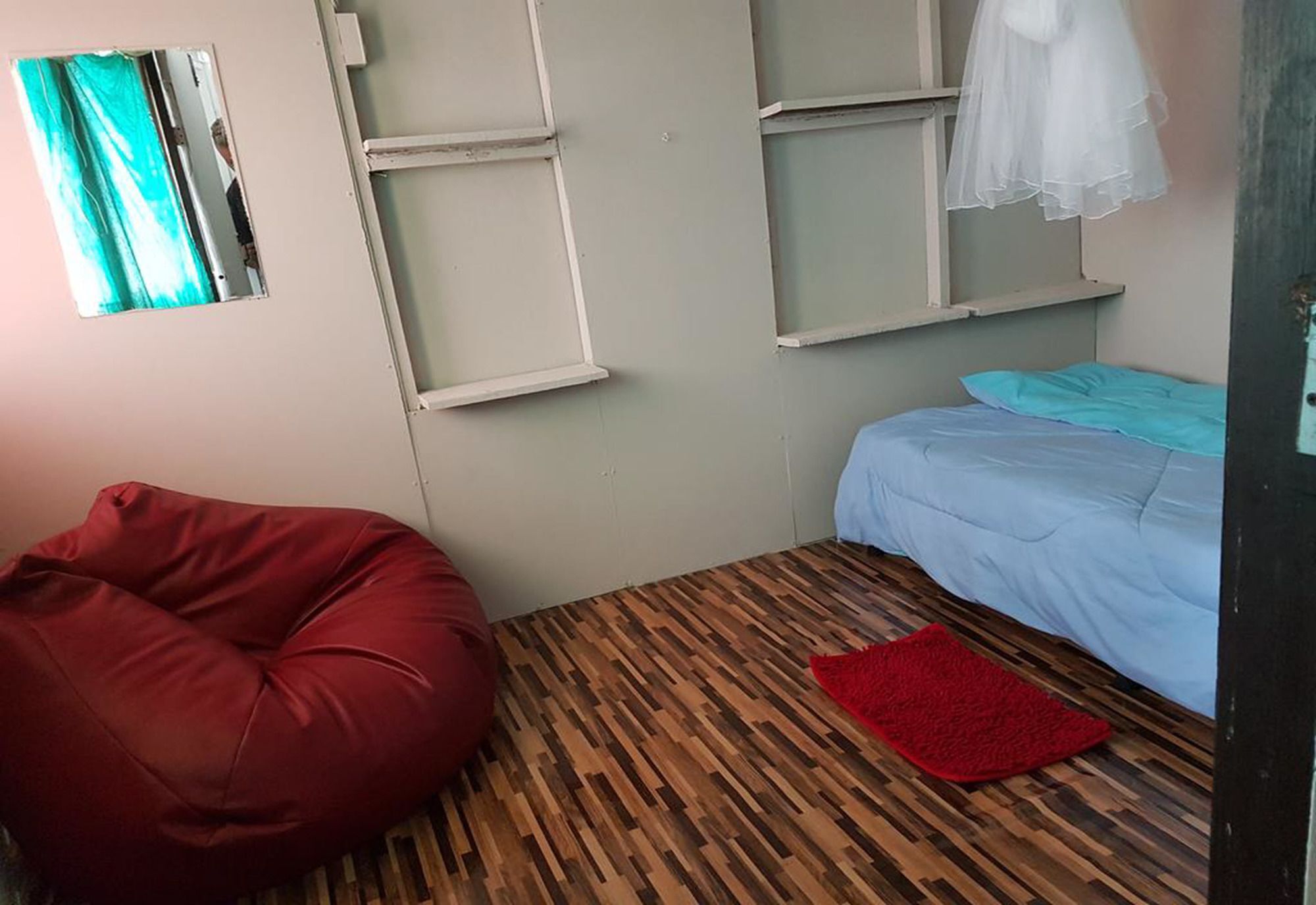 Bar 184 Party Hostel (Adults Only) 치앙라이 외부 사진